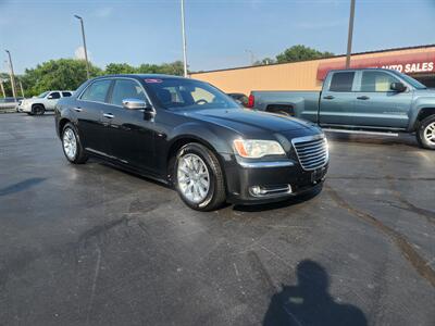 2013 Chrysler 300C   - Photo 1 - Cahokia, IL 62206