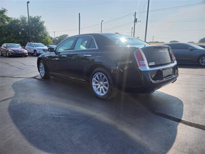 2013 Chrysler 300C   - Photo 3 - Cahokia, IL 62206