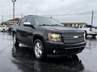 2008 Chevrolet Avalanche LTZ   - Photo 8 - Cahokia, IL 62206