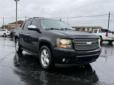 2008 Chevrolet Avalanche LTZ   - Photo 7 - Cahokia, IL 62206