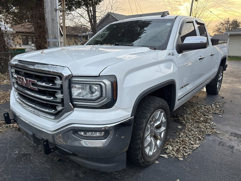 2017 GMC Sierra 1500 SLT's photo