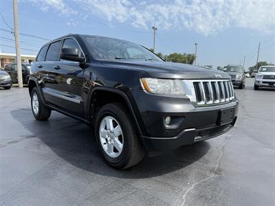 2012 Jeep Grand Cherokee Laredo   - Photo 3 - Cahokia, IL 62206
