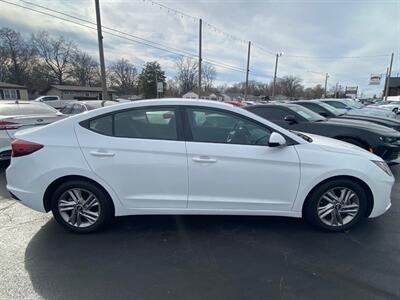 2020 Hyundai ELANTRA SEL   - Photo 4 - Belleville, IL 62226