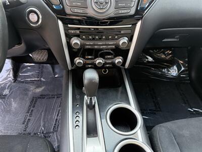 2016 Nissan Pathfinder S   - Photo 16 - Cahokia, IL 62206