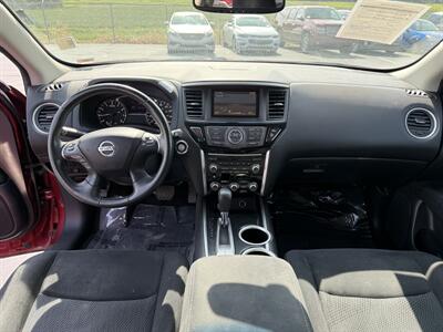 2016 Nissan Pathfinder S   - Photo 12 - Cahokia, IL 62206