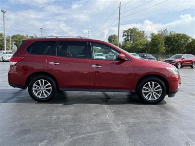 2016 Nissan Pathfinder S   - Photo 5 - Cahokia, IL 62206