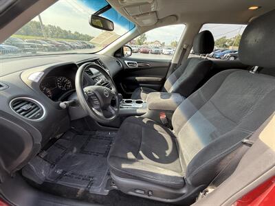 2016 Nissan Pathfinder S   - Photo 9 - Cahokia, IL 62206