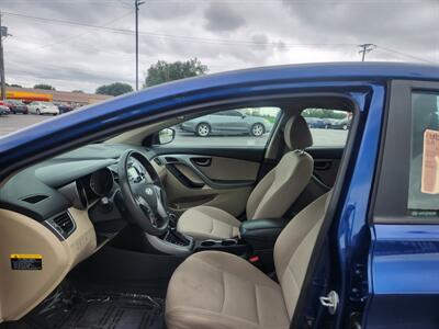 2015 Hyundai ELANTRA SE   - Photo 5 - Cahokia, IL 62206