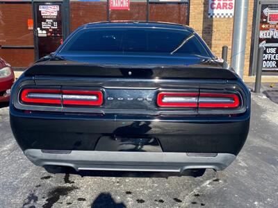 2016 Dodge Challenger SXT - Photo 7 - Belleville, IL 62226