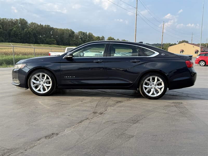 2014 Chevrolet Impala LT - Photo 3 - Cahokia, IL 62206
