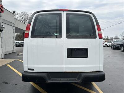 2012 Chevrolet Express 1500   - Photo 7 - Fairview Heights, IL 62208