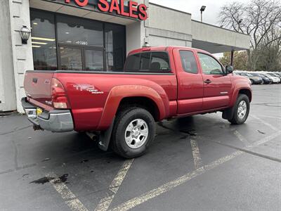 2005 Toyota Tacoma V6   - Photo 4 - Fairview Heights, IL 62208