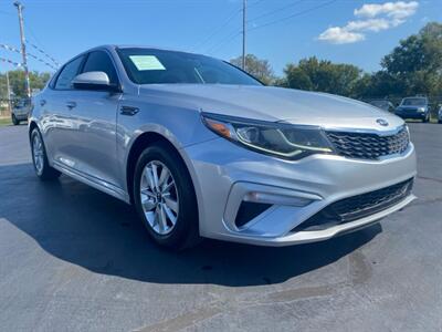 2019 Kia Optima LX   - Photo 3 - Cahokia, IL 62206