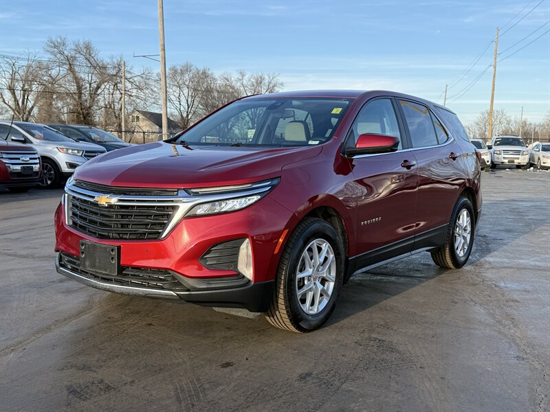 2022 Chevrolet Equinox LT   - Photo 1 - Cahokia, IL 62206