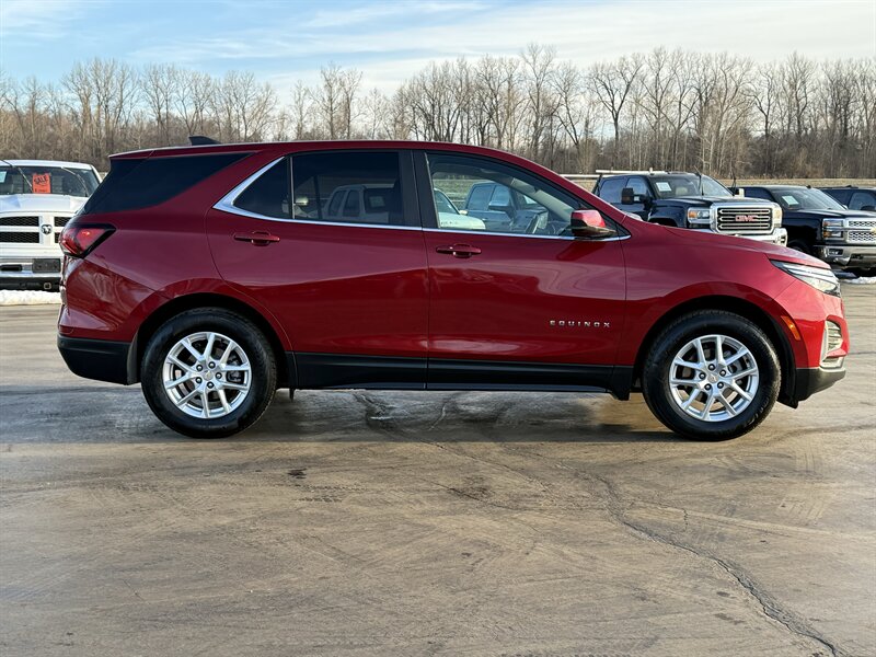 2022 Chevrolet Equinox LT - Photo 5 - Cahokia, IL 62206