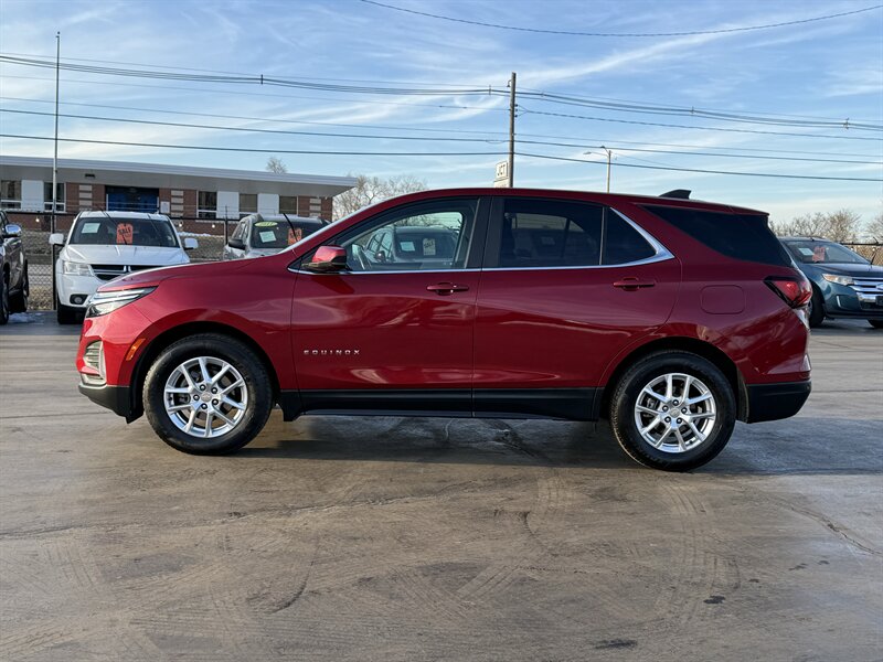 2022 Chevrolet Equinox LT - Photo 2 - Cahokia, IL 62206