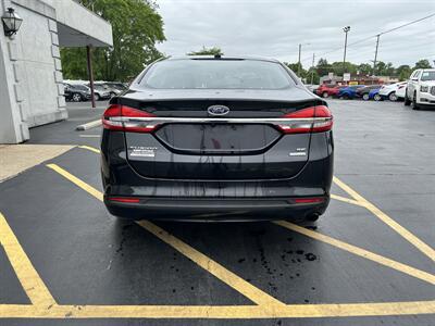 2017 Ford Fusion SE - Photo 7 - Fairview Heights, IL 62208
