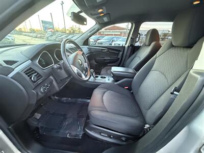2011 Chevrolet Traverse LT   - Photo 9 - Cahokia, IL 62206