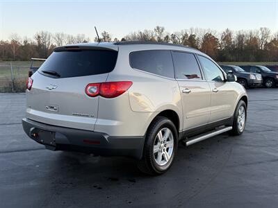 2011 Chevrolet Traverse LT   - Photo 7 - Cahokia, IL 62206