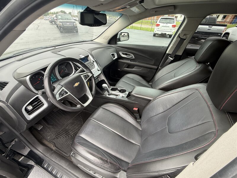 2011 Chevrolet Equinox LTZ - Photo 10 - Cahokia, IL 62206