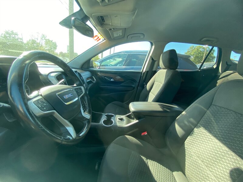 2018 GMC Terrain SLE - Photo 5 - Belleville, IL 62226