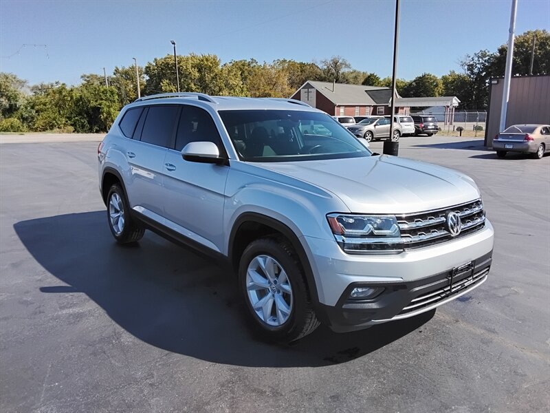 2019 Volkswagen Atlas V6 SE - Photo 2 - Cahokia, IL 62206