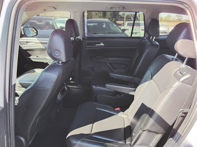 2019 Volkswagen Atlas V6 SE - Photo 5 - Cahokia, IL 62206
