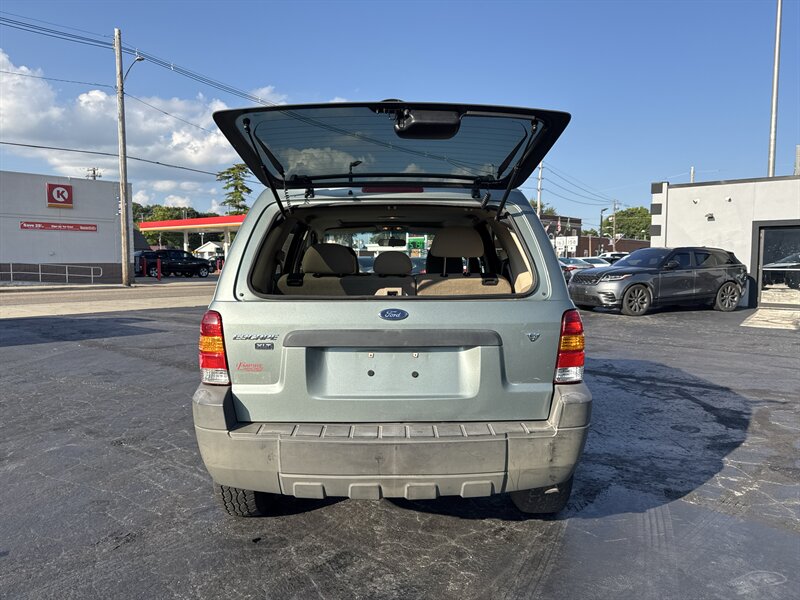 2006 Ford Escape XLT - Photo 20 - Millstadt, IL 62260