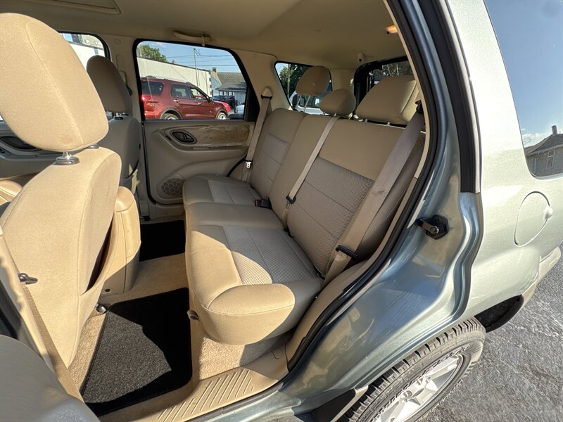 2006 Ford Escape XLT - Photo 17 - Millstadt, IL 62260