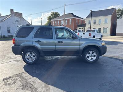 2006 Ford Escape XLT - Photo 6 - Millstadt, IL 62260