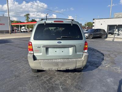 2006 Ford Escape XLT - Photo 8 - Millstadt, IL 62260