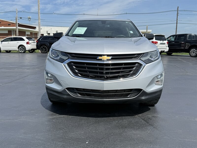 2018 Chevrolet Equinox LS - Photo 2 - Cahokia, IL 62206
