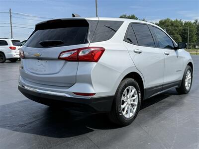 2018 Chevrolet Equinox LS - Photo 7 - Cahokia, IL 62206