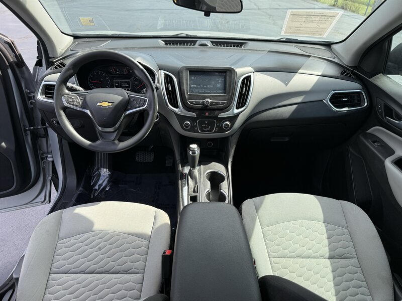 2018 Chevrolet Equinox LS - Photo 12 - Cahokia, IL 62206