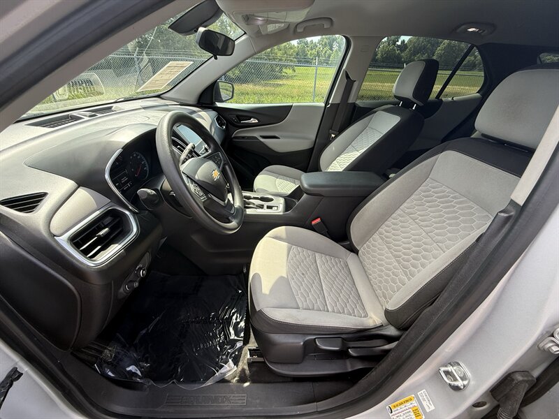 2018 Chevrolet Equinox LS - Photo 10 - Cahokia, IL 62206