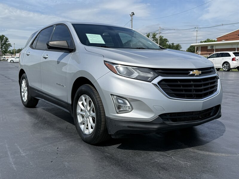 2018 Chevrolet Equinox LS - Photo 5 - Cahokia, IL 62206