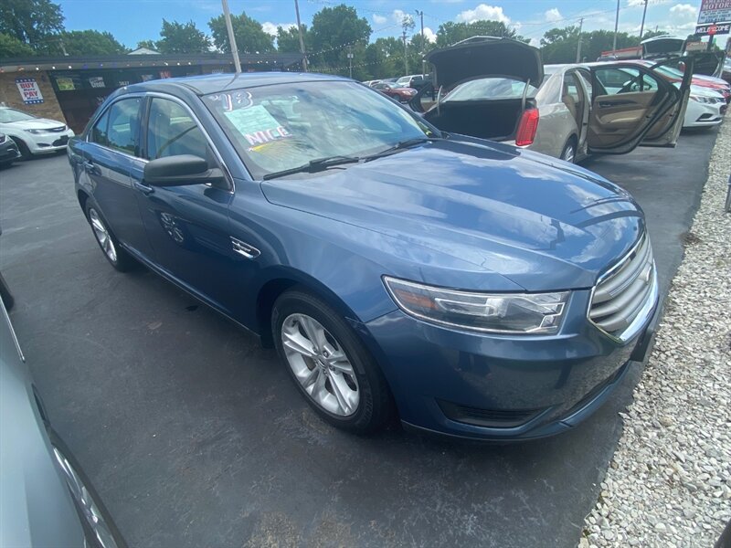 2018 Ford Taurus SE - Photo 5 - Belleville, IL 62226