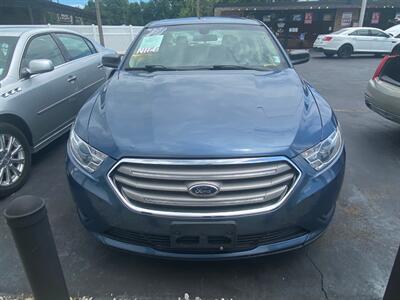 2018 Ford Taurus SE Sedan