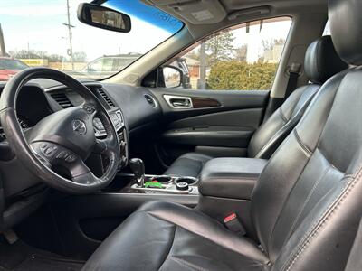 2015 Nissan Pathfinder S   - Photo 8 - Fairview Heights, IL 62208