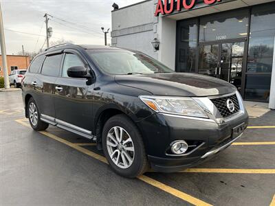 2015 Nissan Pathfinder S   - Photo 2 - Fairview Heights, IL 62208