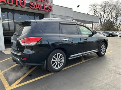 2015 Nissan Pathfinder S   - Photo 4 - Fairview Heights, IL 62208