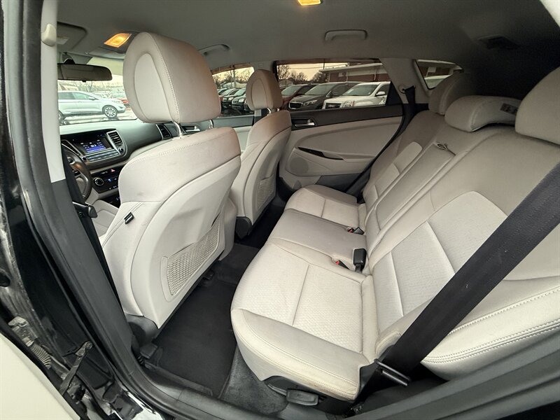 2016 Hyundai TUCSON Eco - Photo 10 - Cahokia, IL 62206