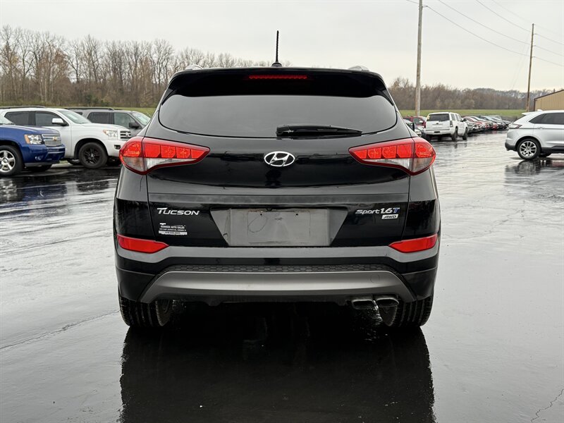 2016 Hyundai TUCSON Eco - Photo 6 - Cahokia, IL 62206