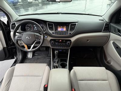 2016 Hyundai TUCSON Eco - Photo 11 - Cahokia, IL 62206