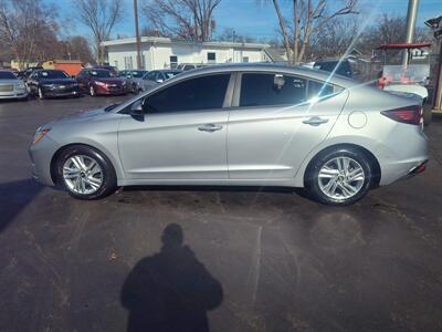 2020 Hyundai ELANTRA SEL   - Photo 2 - Freeburg, IL 62243