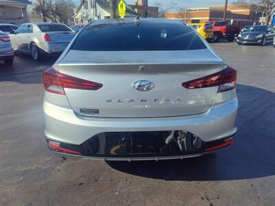 2020 Hyundai ELANTRA SEL   - Photo 8 - Freeburg, IL 62243