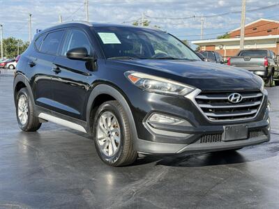 2017 Hyundai TUCSON SE - Photo 2 - Cahokia, IL 62206