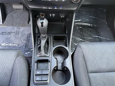 2017 Hyundai TUCSON SE - Photo 14 - Cahokia, IL 62206