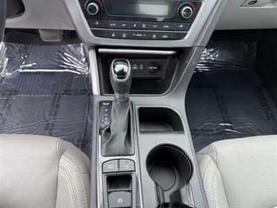 2016 Hyundai SONATA Sport   - Photo 15 - Cahokia, IL 62206