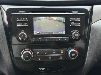 2018 Nissan Rogue Sport S   - Photo 15 - Cahokia, IL 62206